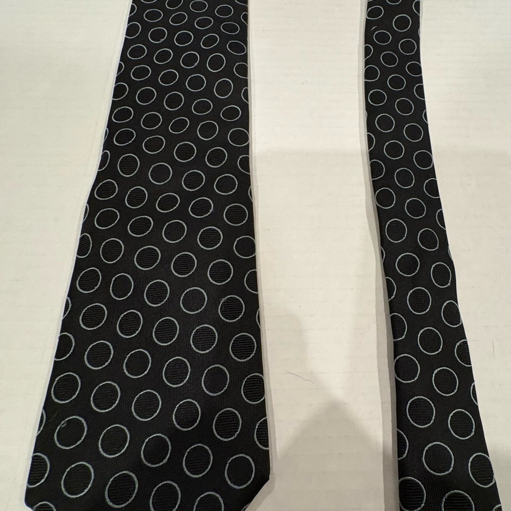 Geoffrey Beene Black Polka Dot Tie